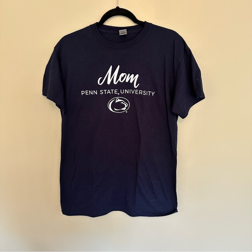 Penn State University Mom NWOT Gildan DryBlend Navy Blue T-Shirt Medium